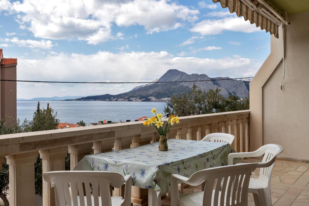 Apartments Tihomir Musac Omis Exterior photo