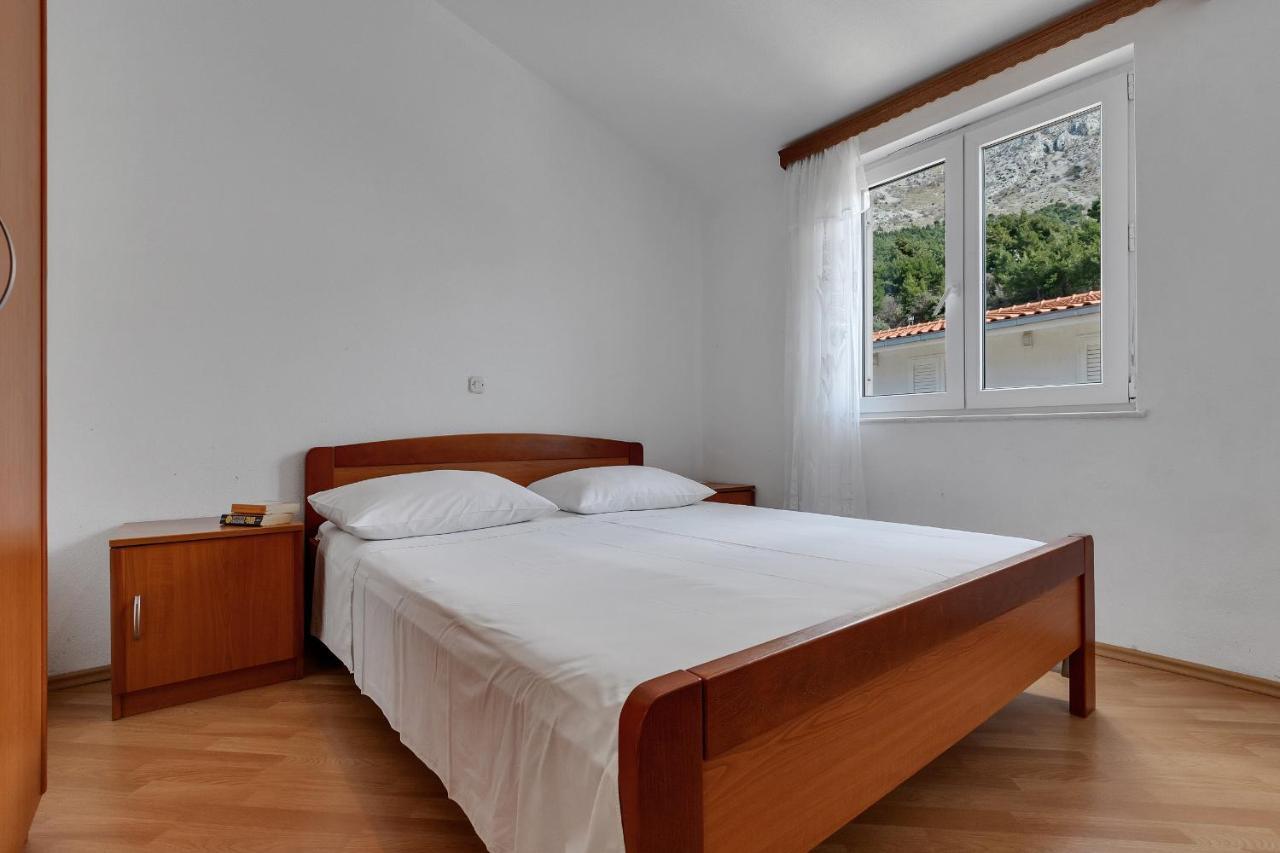 Apartments Tihomir Musac Omis Exterior photo
