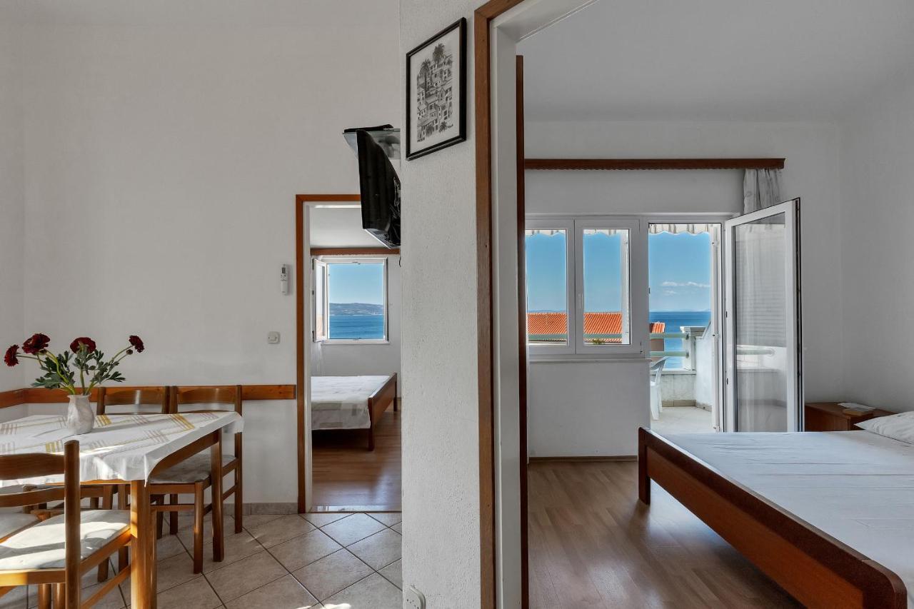 Apartments Tihomir Musac Omis Exterior photo