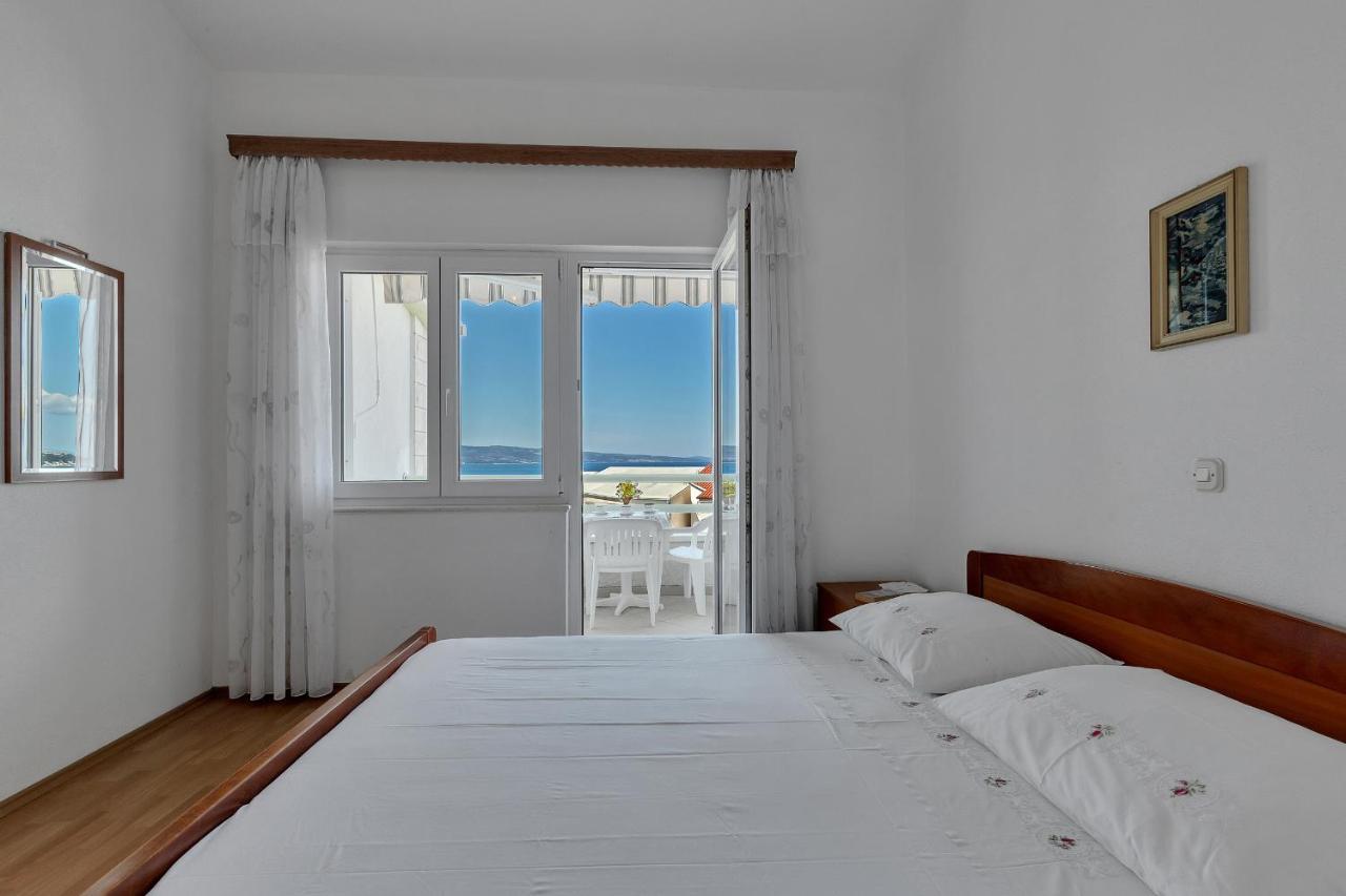 Apartments Tihomir Musac Omis Exterior photo