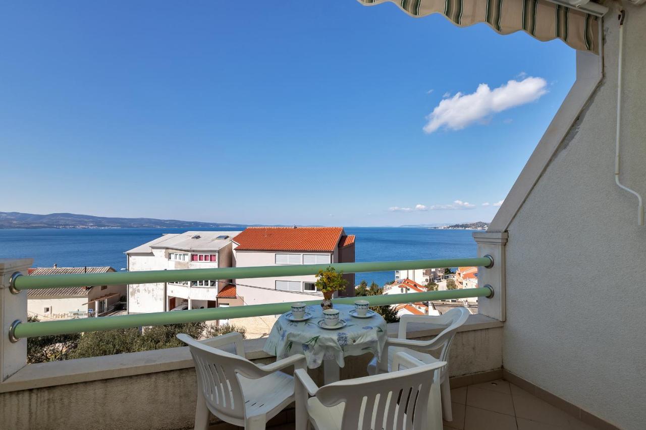 Apartments Tihomir Musac Omis Exterior photo